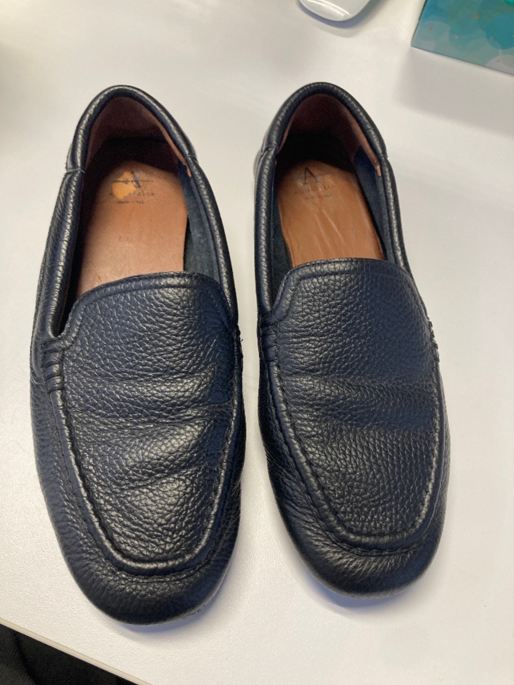 Aquatalia womens 8 black genuine leather loafers cute